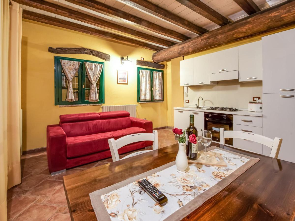 Cozy Chalet At Marone Lake Lombardy With Pool المظهر الخارجي الصورة