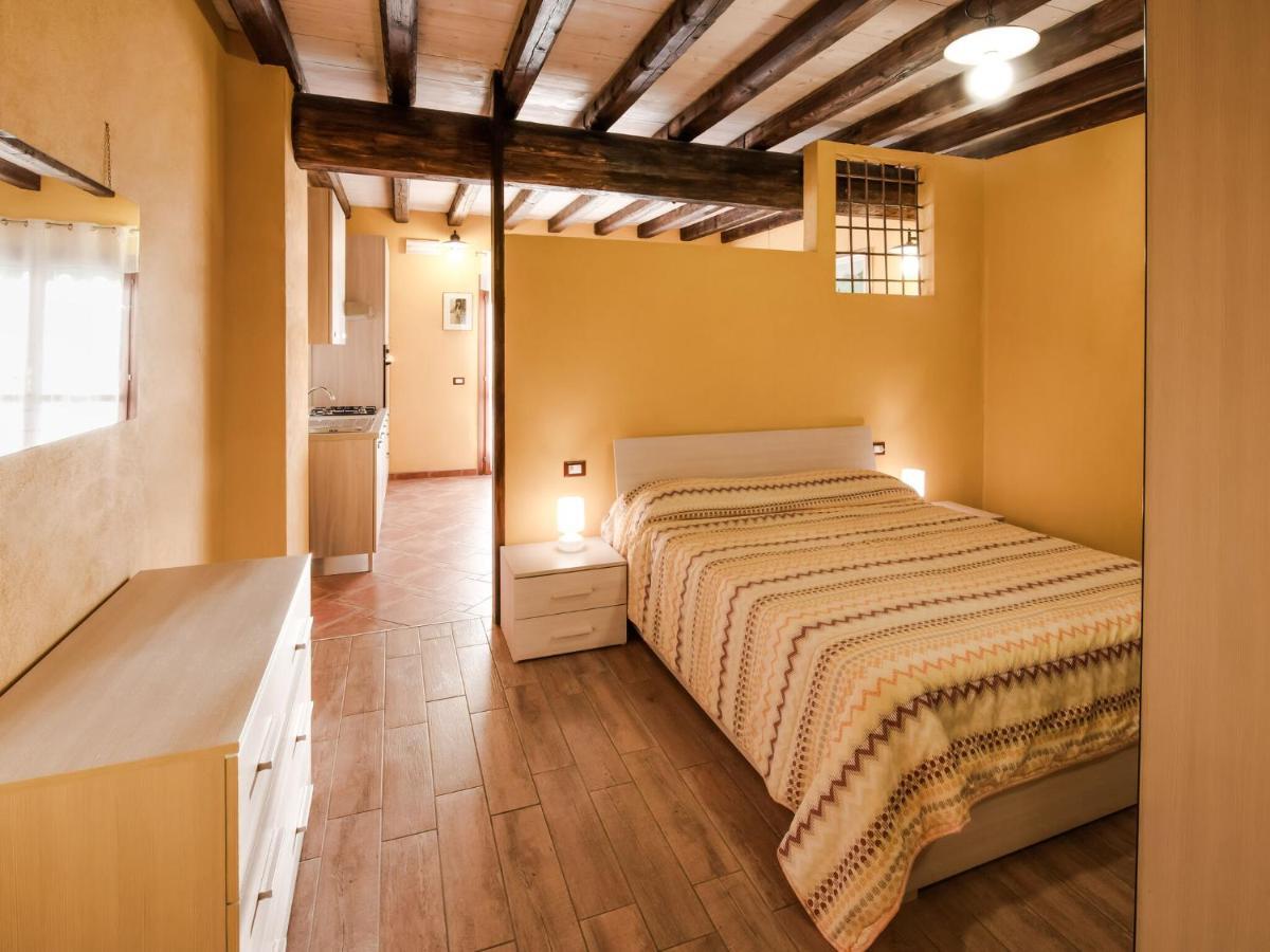 Cozy Chalet At Marone Lake Lombardy With Pool المظهر الخارجي الصورة