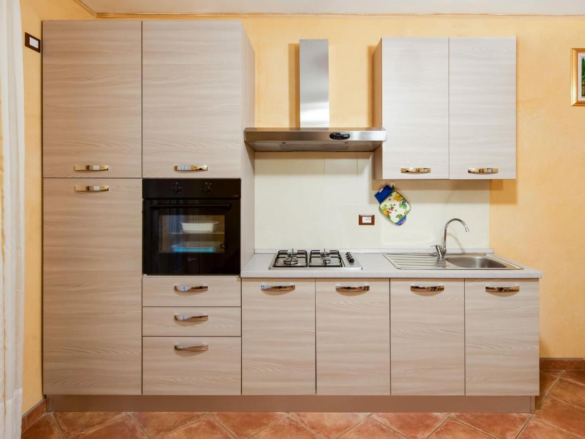 Cozy Chalet At Marone Lake Lombardy With Pool المظهر الخارجي الصورة