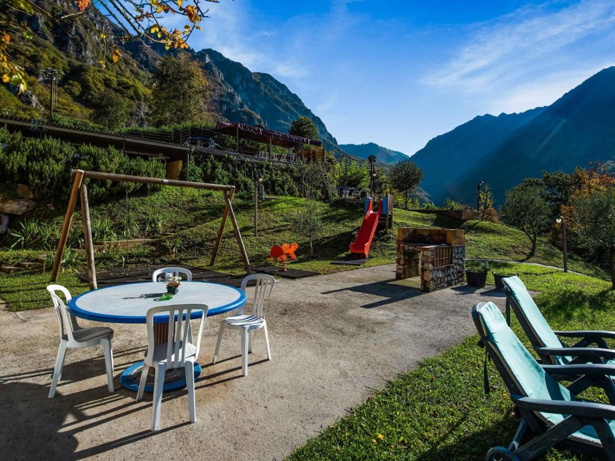 Cozy Chalet At Marone Lake Lombardy With Pool المظهر الخارجي الصورة